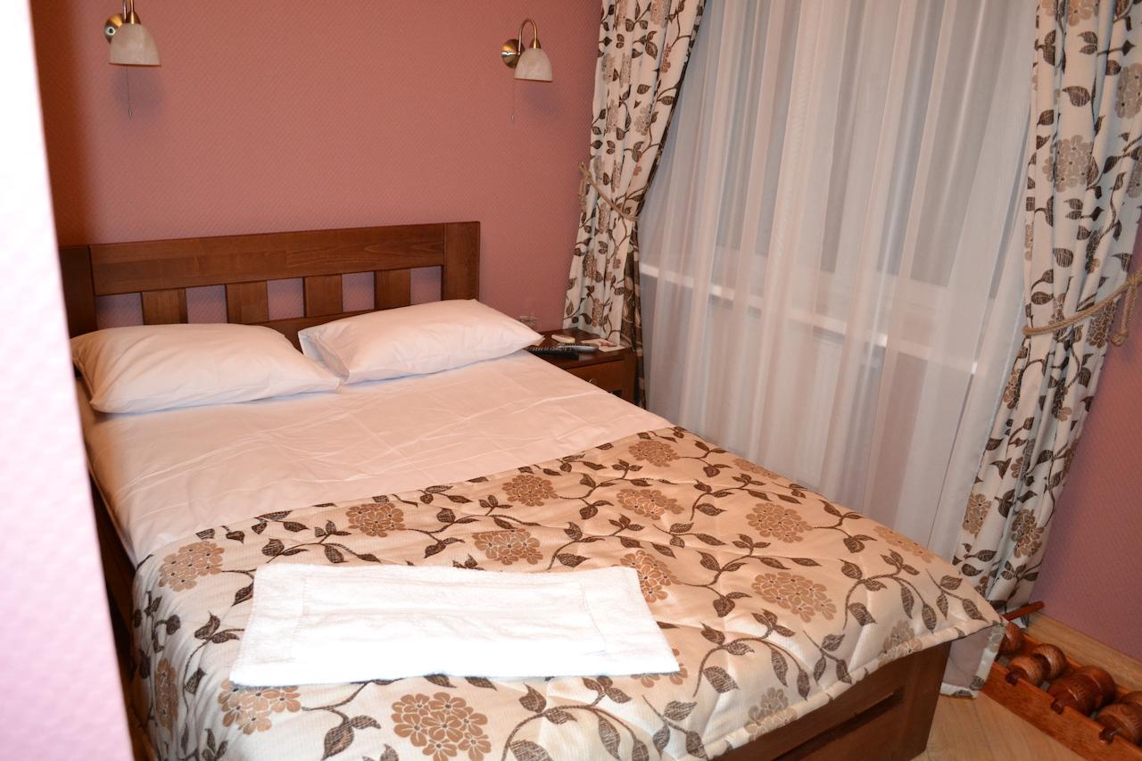 Zolota Forel Hotel Korostov Quarto foto