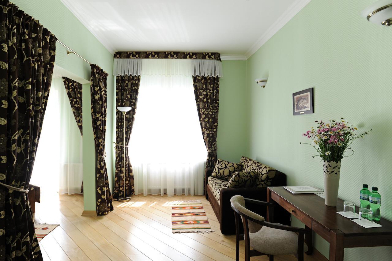 Zolota Forel Hotel Korostov Quarto foto