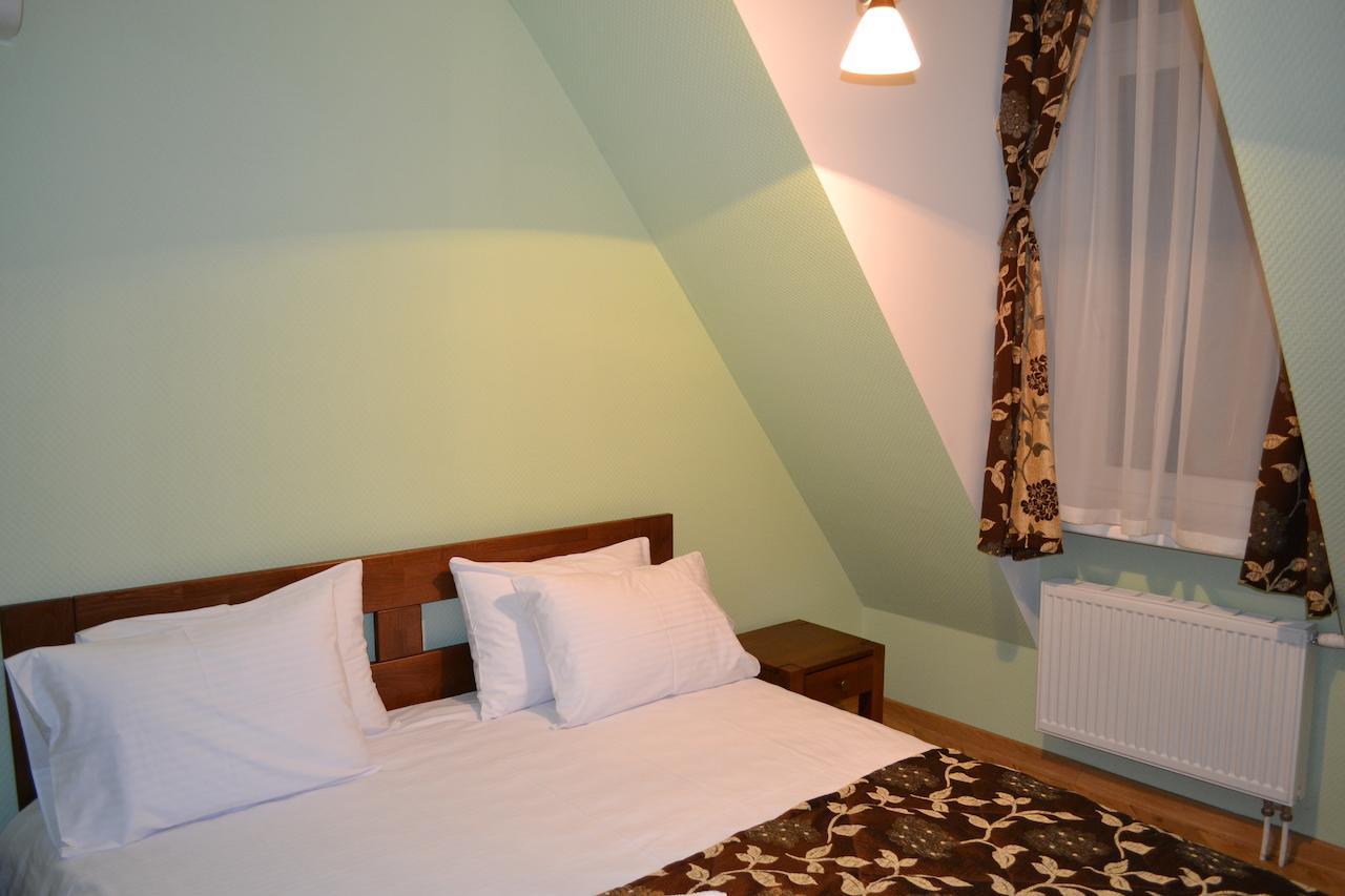 Zolota Forel Hotel Korostov Quarto foto